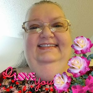 Meet your Posher, Dee